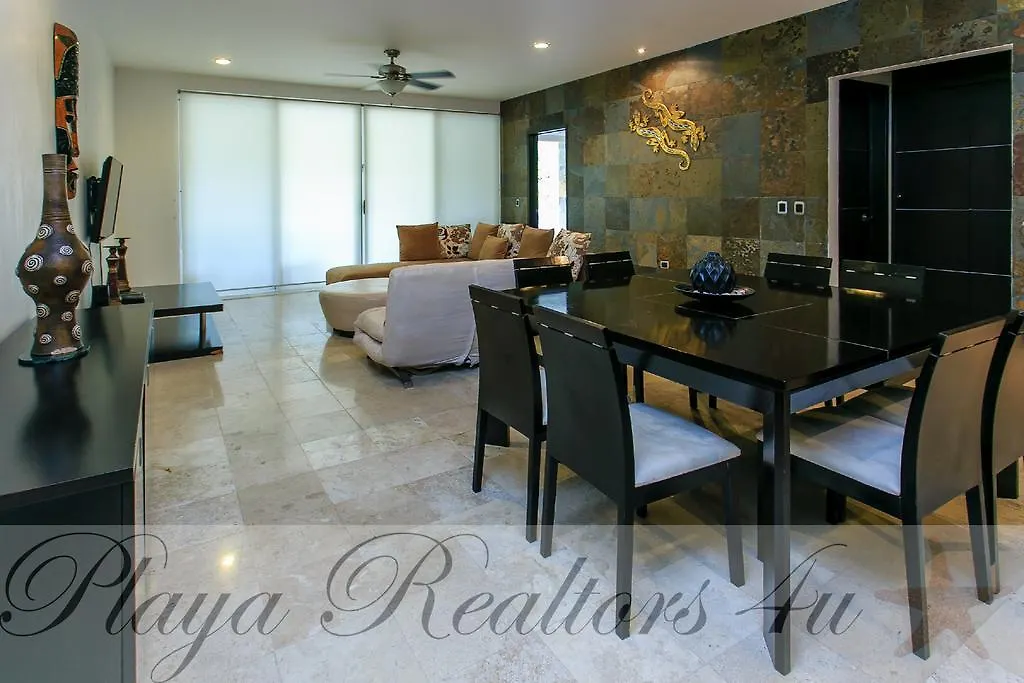 Mamitas By Playa Moments 0*, Playa del Carmen