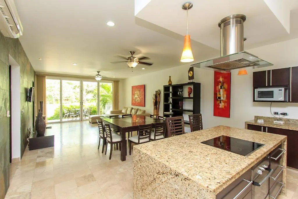 Mamitas By Playa Moments 0*, Playa del Carmen Mexiko